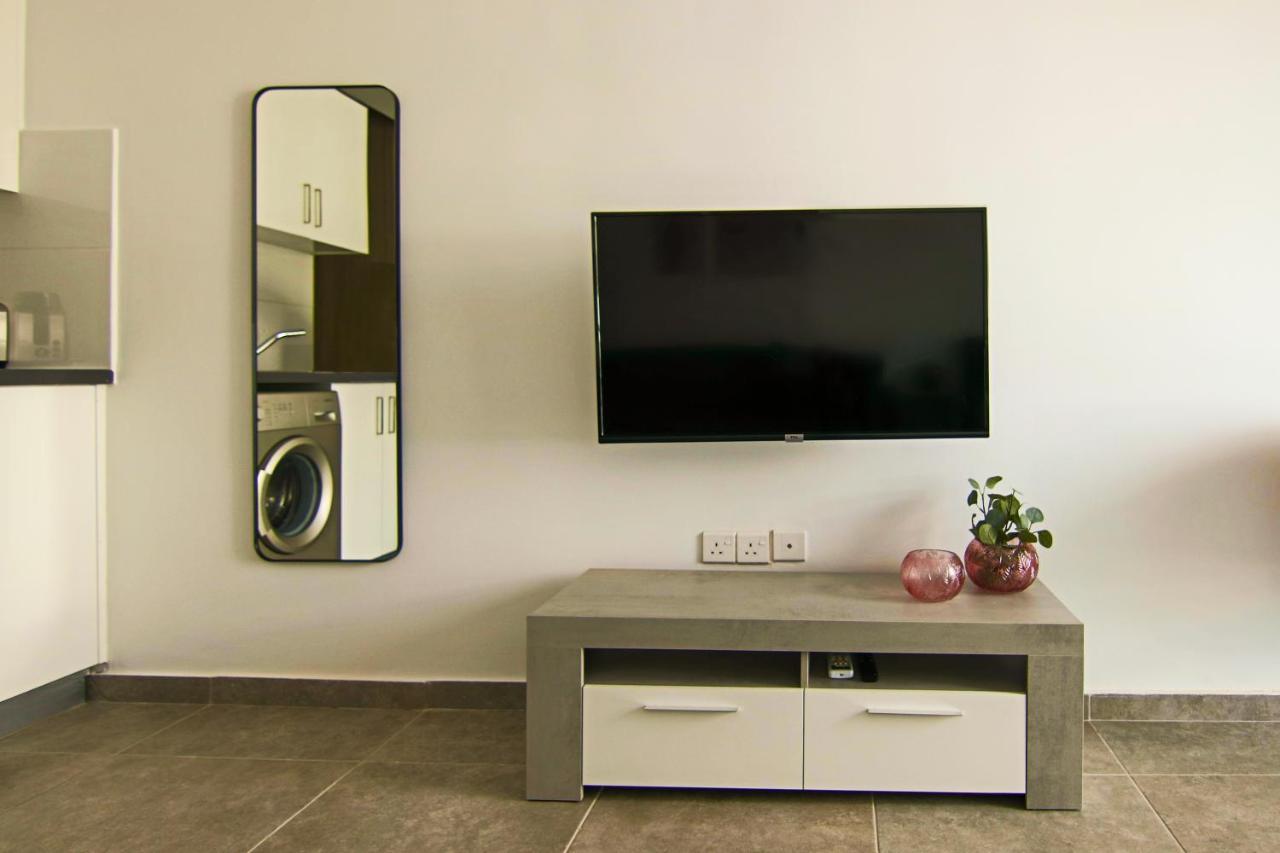 Phaedrus Living: Seaside Luxury Flat Athina 115 Apartment Paphos Ngoại thất bức ảnh